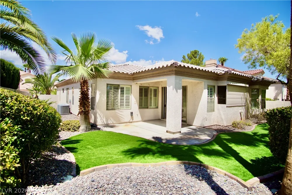 66 Sunset Bay Street Las Vegas, NV 89148