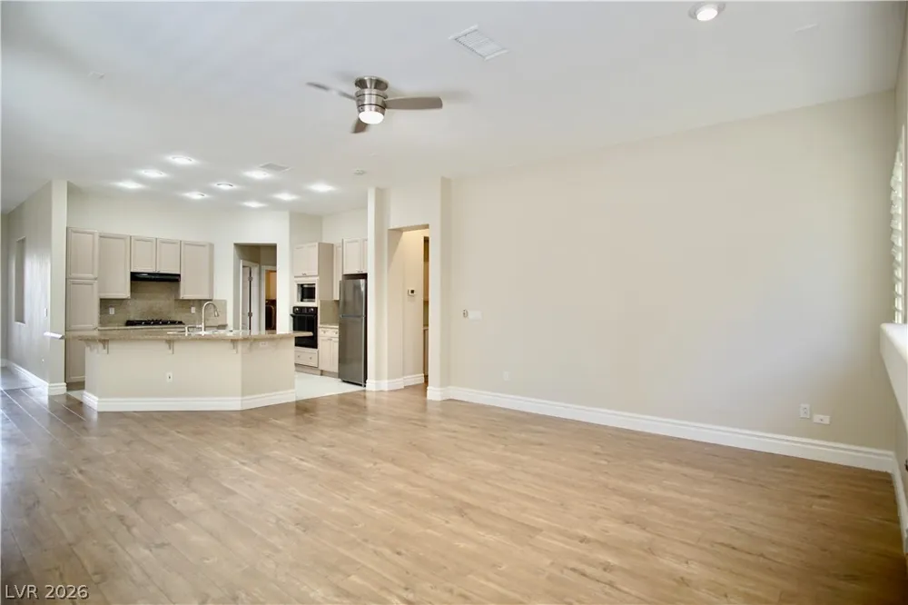 66 Sunset Bay Street Las Vegas, NV 89148