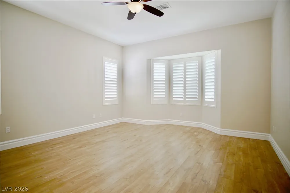 66 Sunset Bay Street Las Vegas, NV 89148