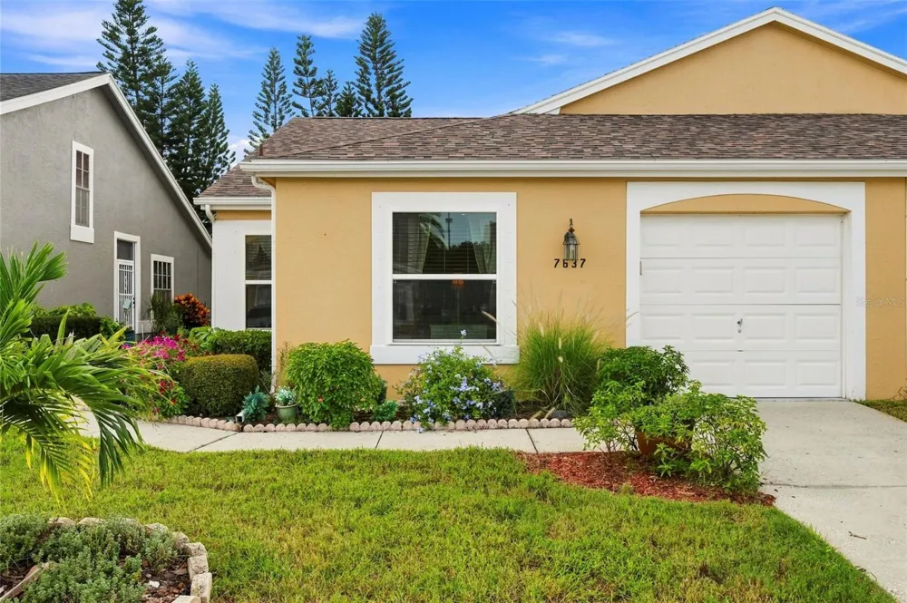 7637 BALHARBOUR DRIVE New Port Richey, FL 34653