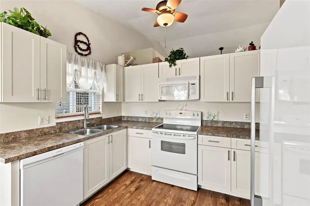 7637 BALHARBOUR DRIVE New Port Richey, FL 34653