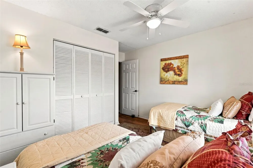 7637 BALHARBOUR DRIVE New Port Richey, FL 34653