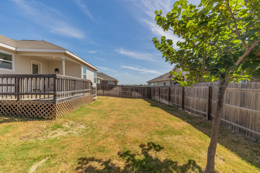 1949 Redstart New Braunfels, TX 78130