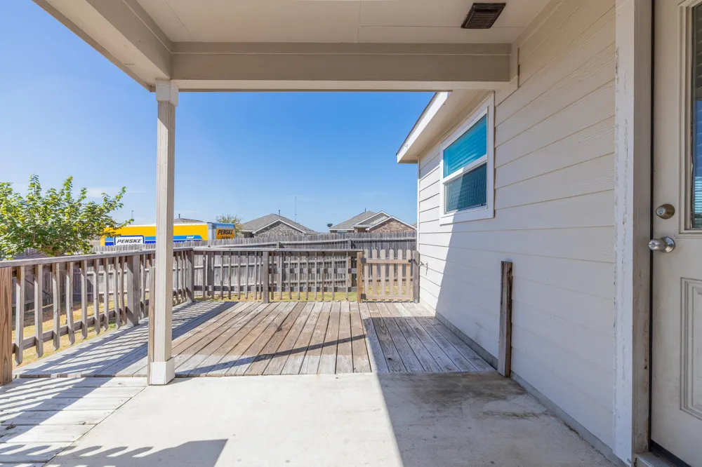 1949 Redstart New Braunfels, TX 78130