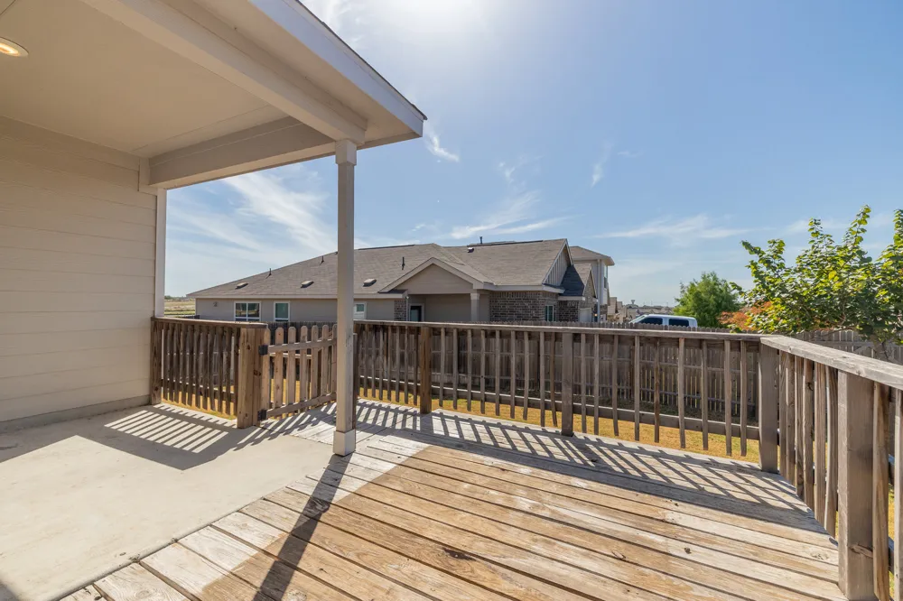 1949 Redstart New Braunfels, TX 78130