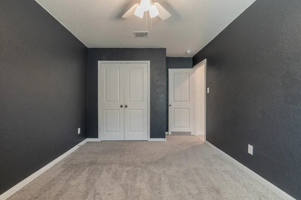 1949 Redstart New Braunfels, TX 78130