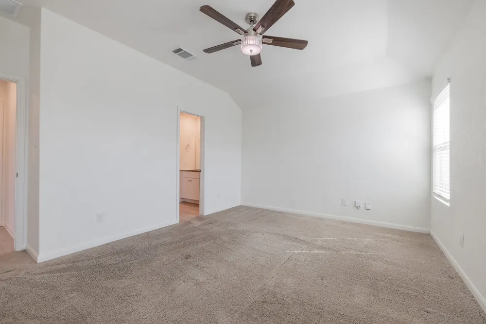 1949 Redstart New Braunfels, TX 78130