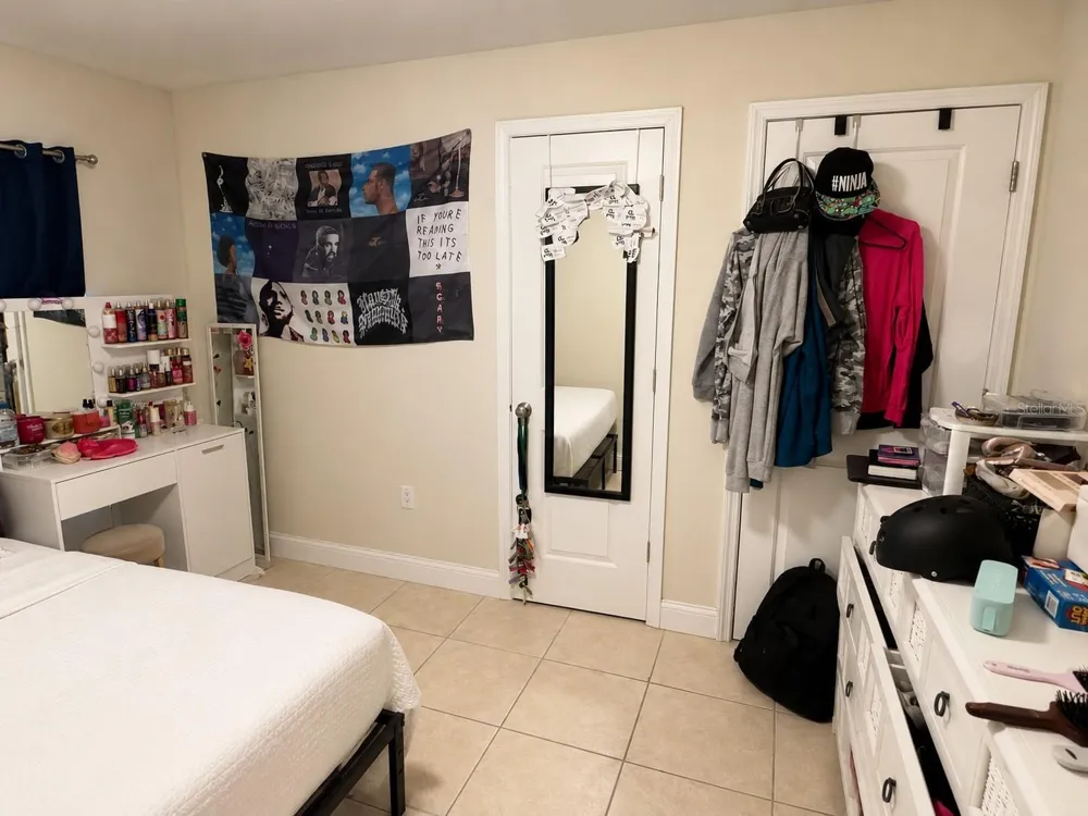 1009 INDIAN HILLS COURT Venice, FL 34293