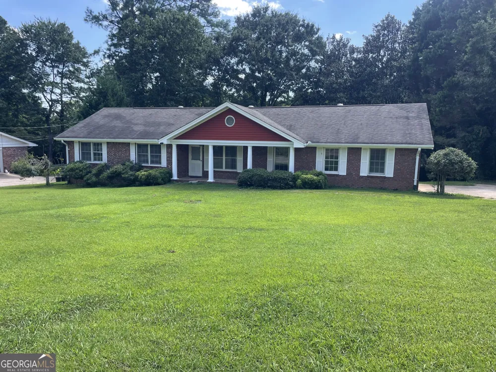 992 Brandywine DR Winder, GA 30680