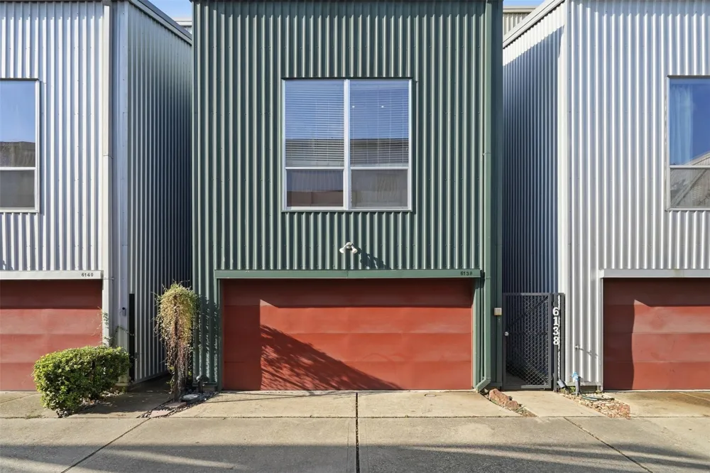 6138 Grand Boulevard Houston, TX 77021