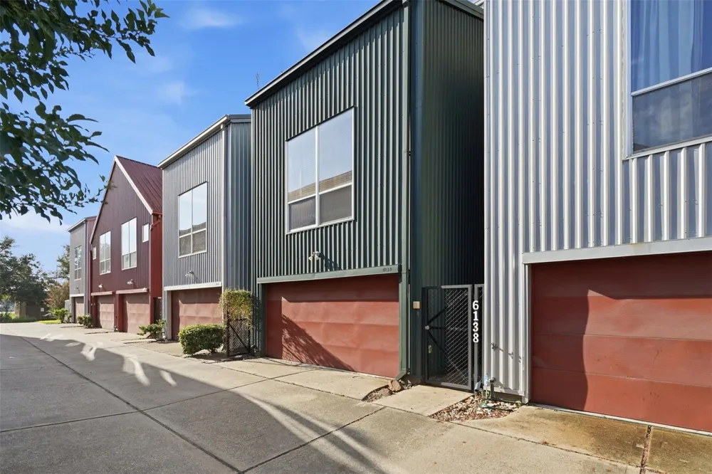 6138 Grand Boulevard Houston, TX 77021
