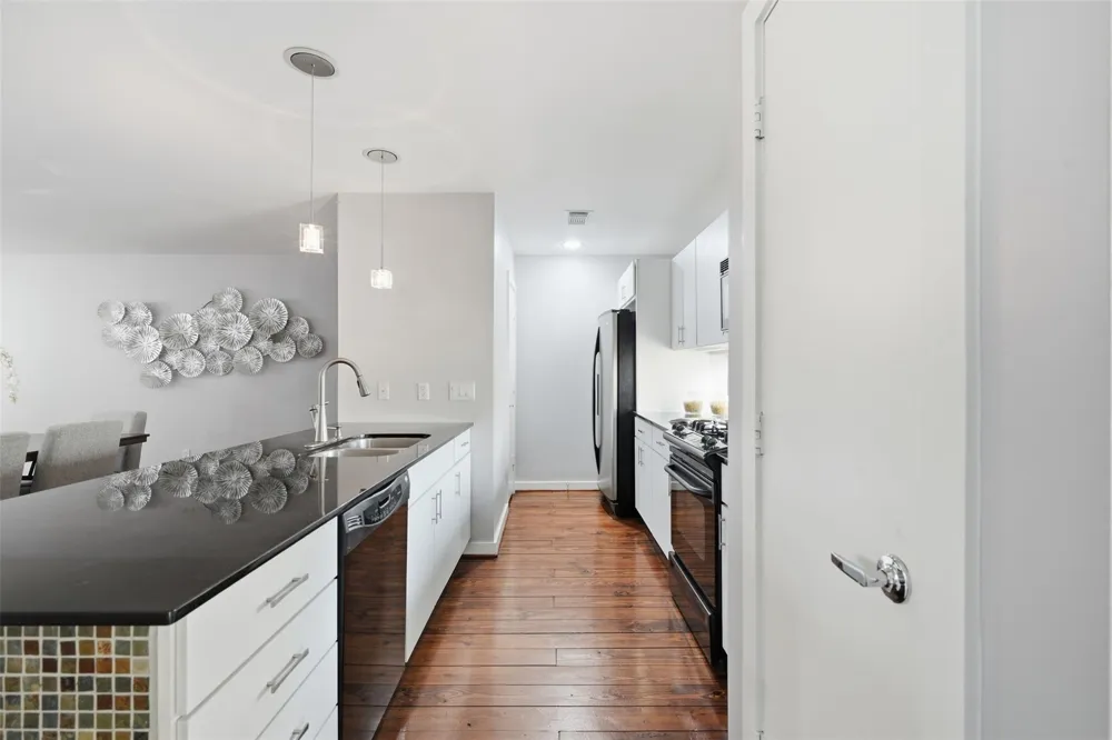6138 Grand Boulevard Houston, TX 77021