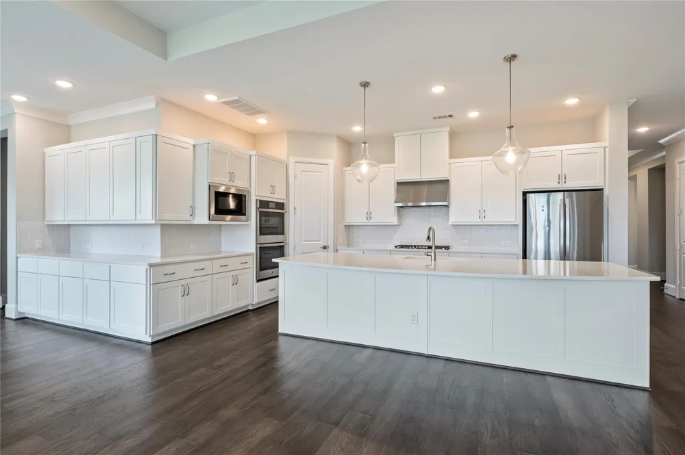 1912 Silver Point Court Friendswood, TX 77546