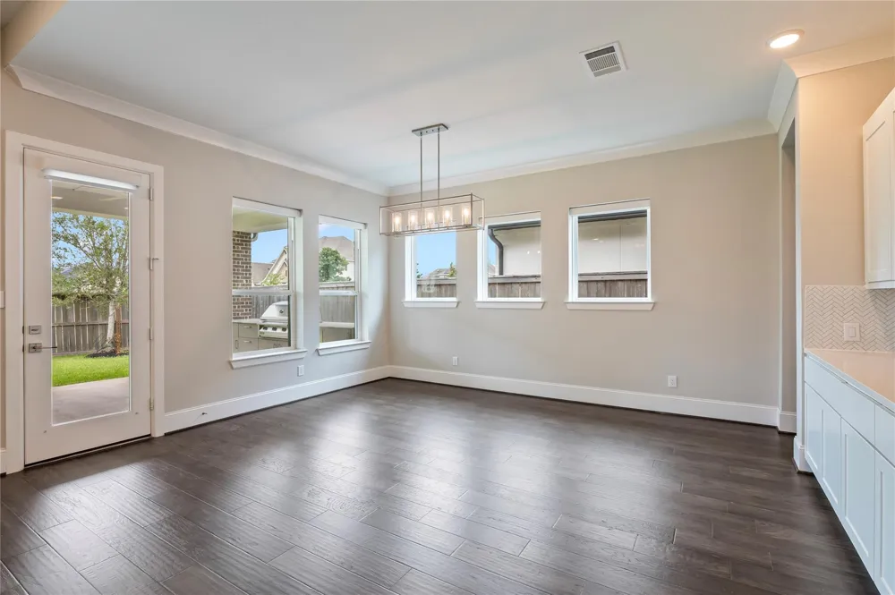 1912 Silver Point Court Friendswood, TX 77546