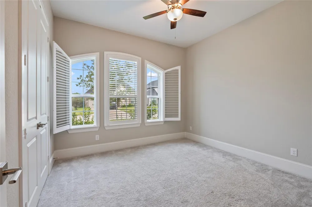 1912 Silver Point Court Friendswood, TX 77546