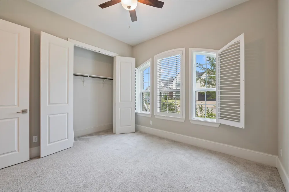1912 Silver Point Court Friendswood, TX 77546