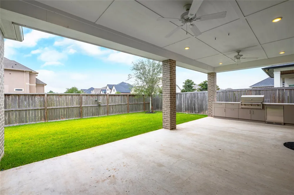 1912 Silver Point Court Friendswood, TX 77546