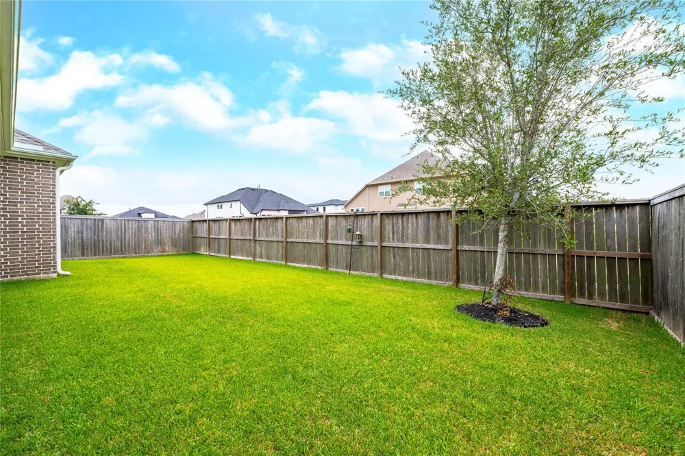 1912 Silver Point Court Friendswood, TX 77546