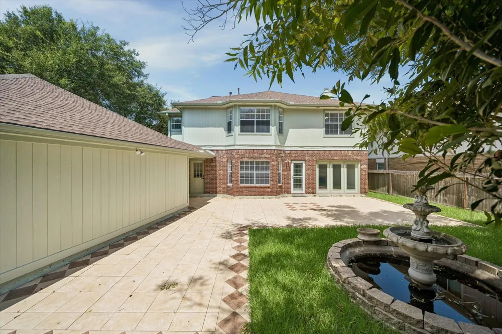 2431 Parkwood Lane Sugar Land, TX 77479