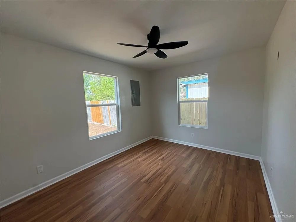 1209 E 2nd Street Weslaco, TX 78596