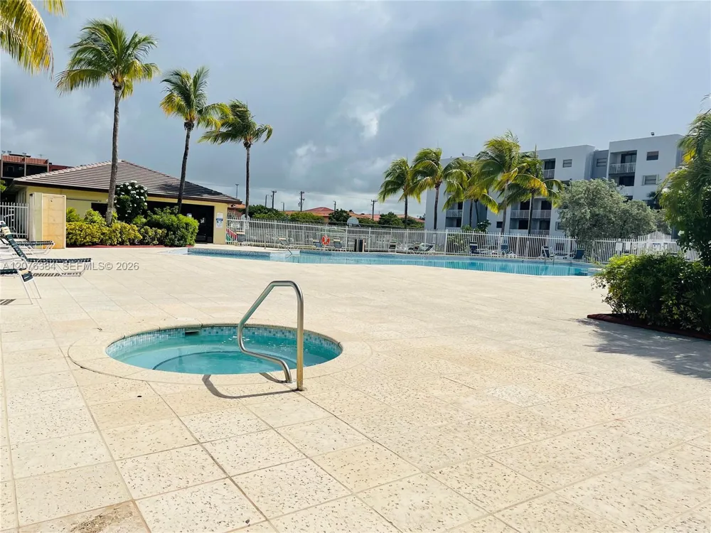 8145 NW 7th St #502 Miami, FL 33126
