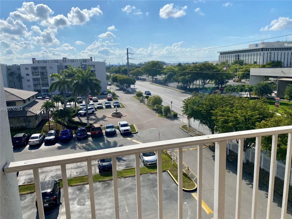 8145 NW 7th St #502 Miami, FL 33126