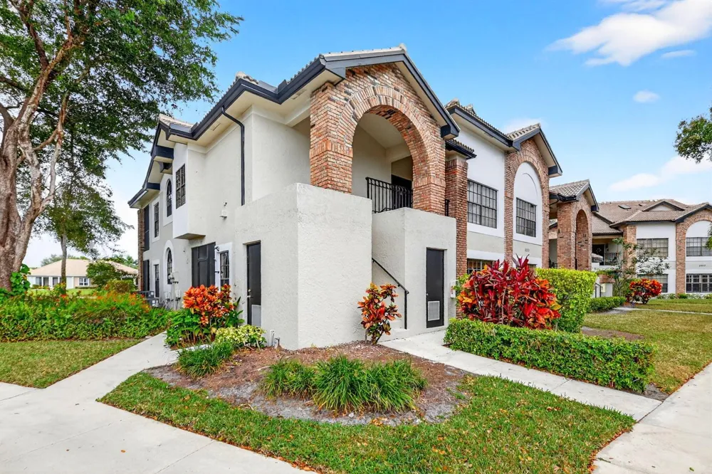 8065 Aberdeen Drive #101 Boynton Beach, FL 33472