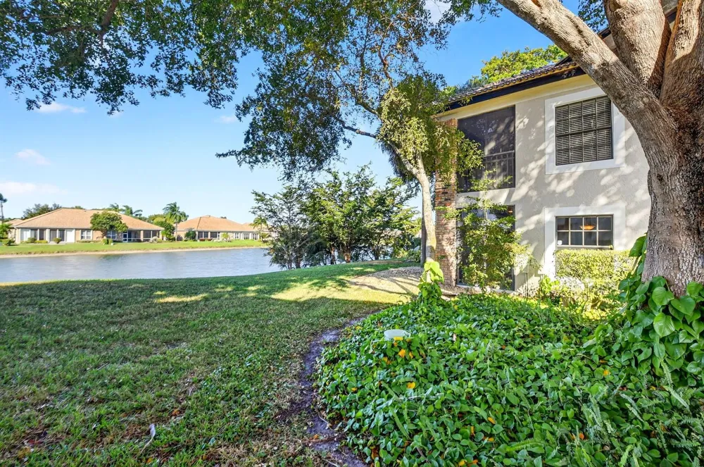 8065 Aberdeen Drive #101 Boynton Beach, FL 33472