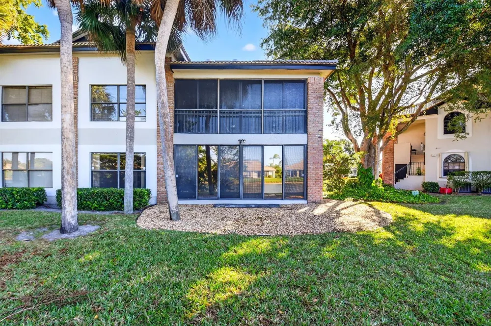 8065 Aberdeen Drive #101 Boynton Beach, FL 33472