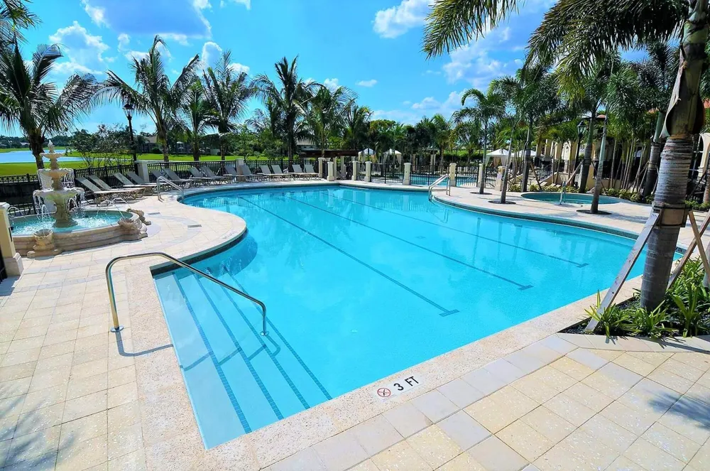 8065 Aberdeen Drive #101 Boynton Beach, FL 33472