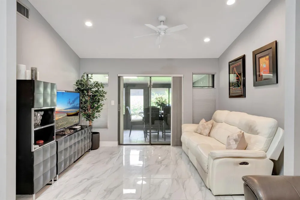 10927 DOLPHIN PALM COURT #A Boynton Beach, FL 33437