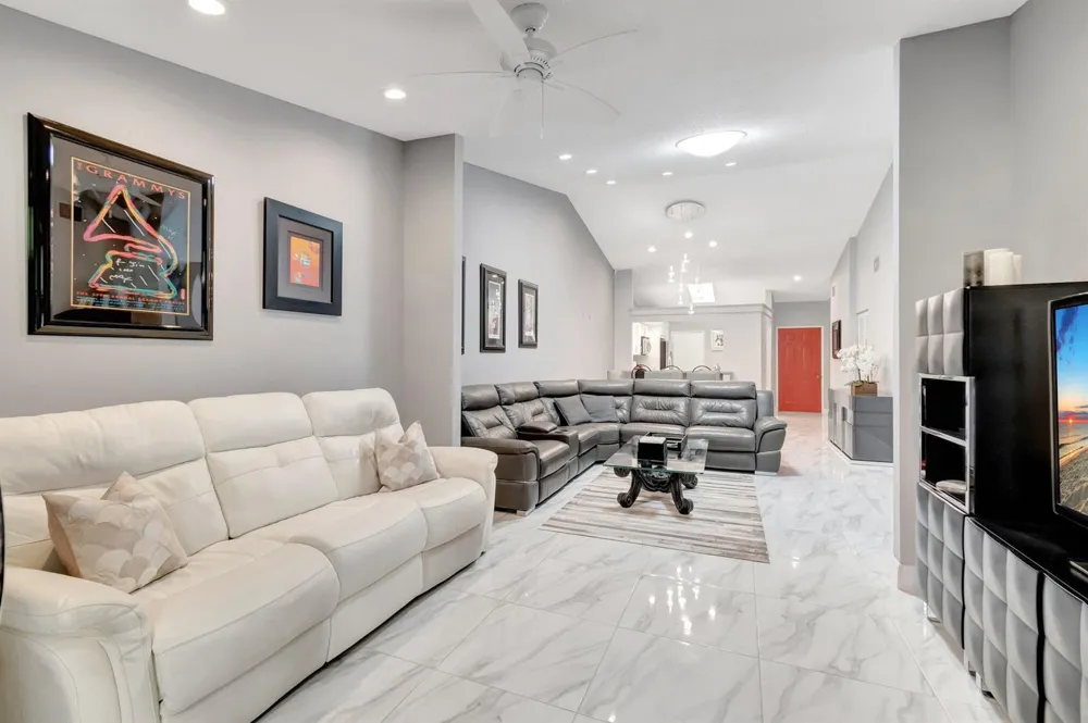 10927 DOLPHIN PALM COURT #A Boynton Beach, FL 33437