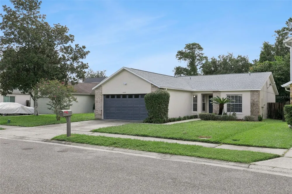 1052 BRIELLE AVENUE Oviedo, FL 32765