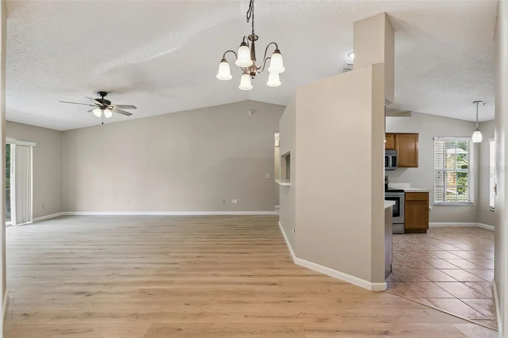1052 BRIELLE AVENUE Oviedo, FL 32765