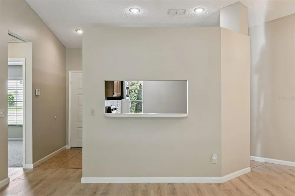 1052 BRIELLE AVENUE Oviedo, FL 32765