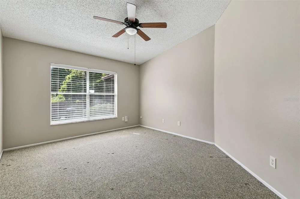 1052 BRIELLE AVENUE Oviedo, FL 32765