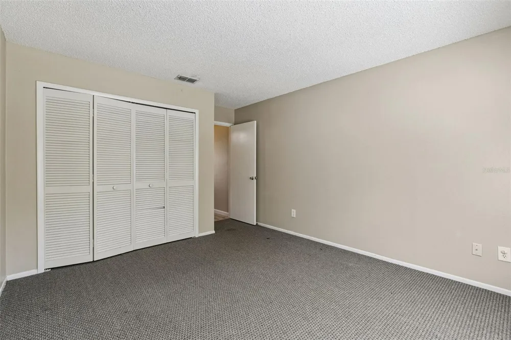 1052 BRIELLE AVENUE Oviedo, FL 32765