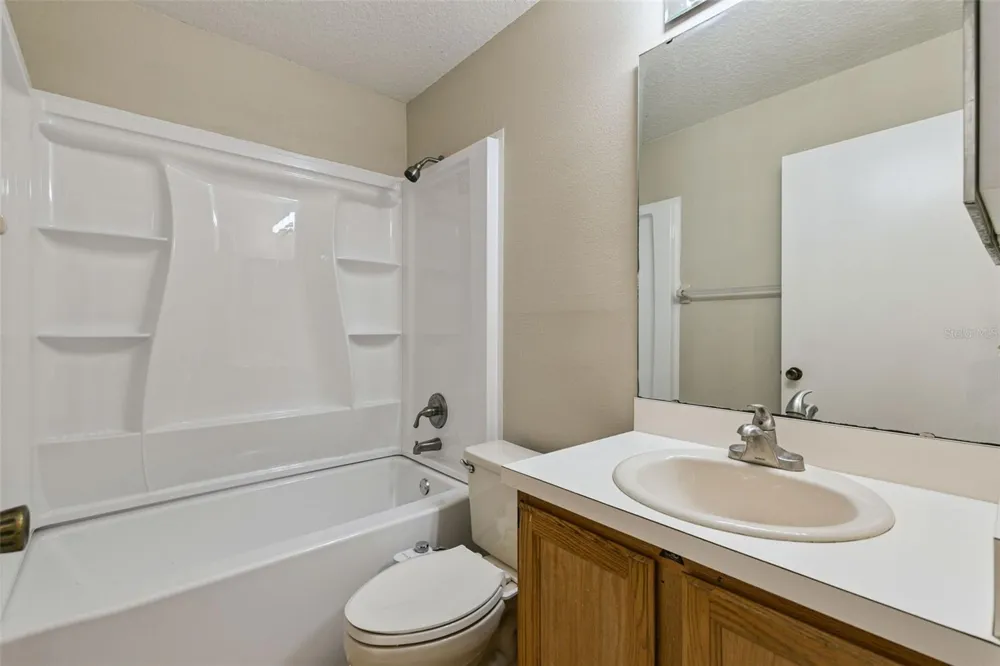 1052 BRIELLE AVENUE Oviedo, FL 32765
