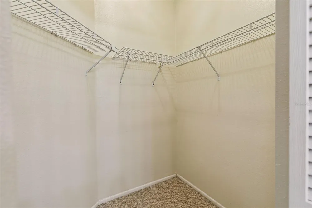1052 BRIELLE AVENUE Oviedo, FL 32765