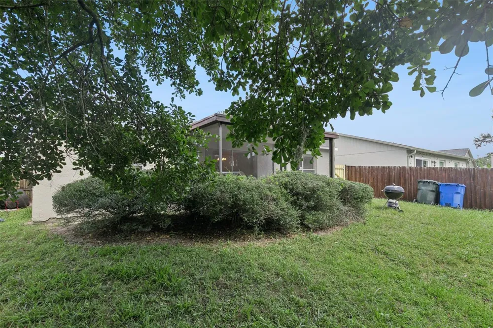 1052 BRIELLE AVENUE Oviedo, FL 32765