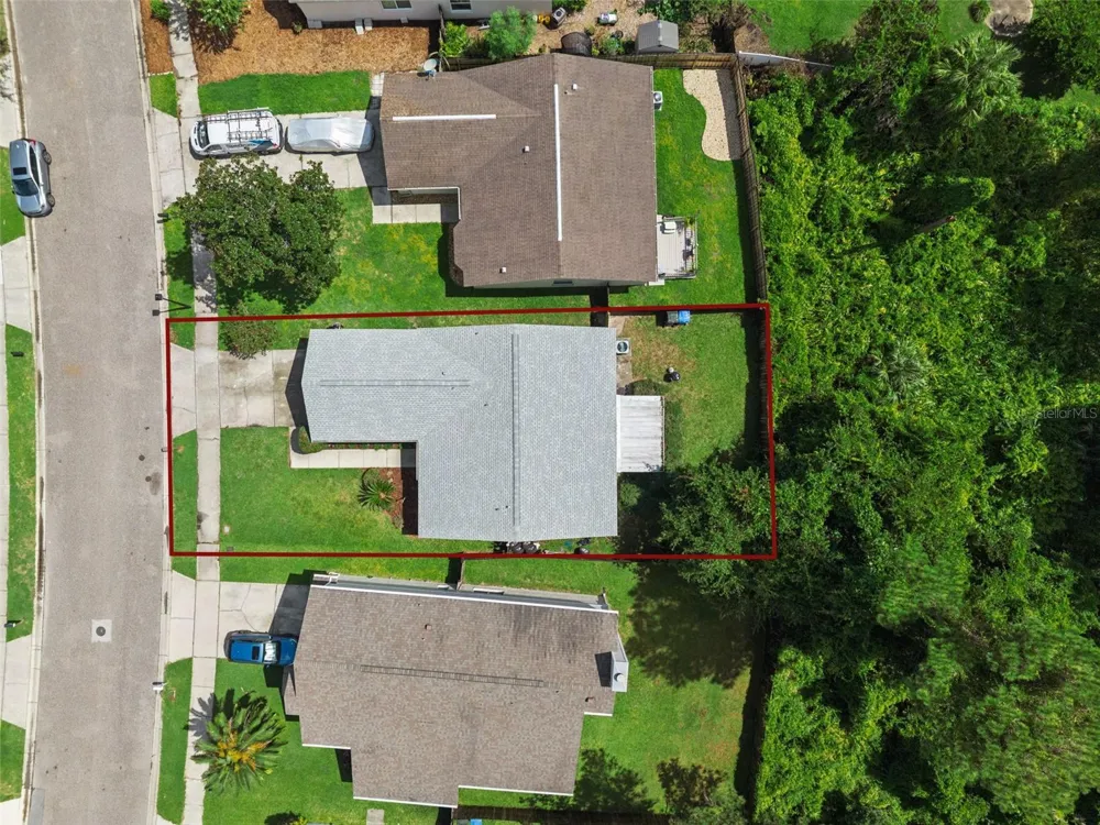1052 BRIELLE AVENUE Oviedo, FL 32765
