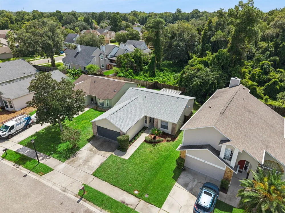 1052 BRIELLE AVENUE Oviedo, FL 32765