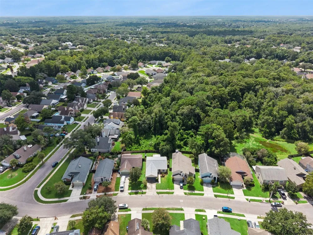 1052 BRIELLE AVENUE Oviedo, FL 32765