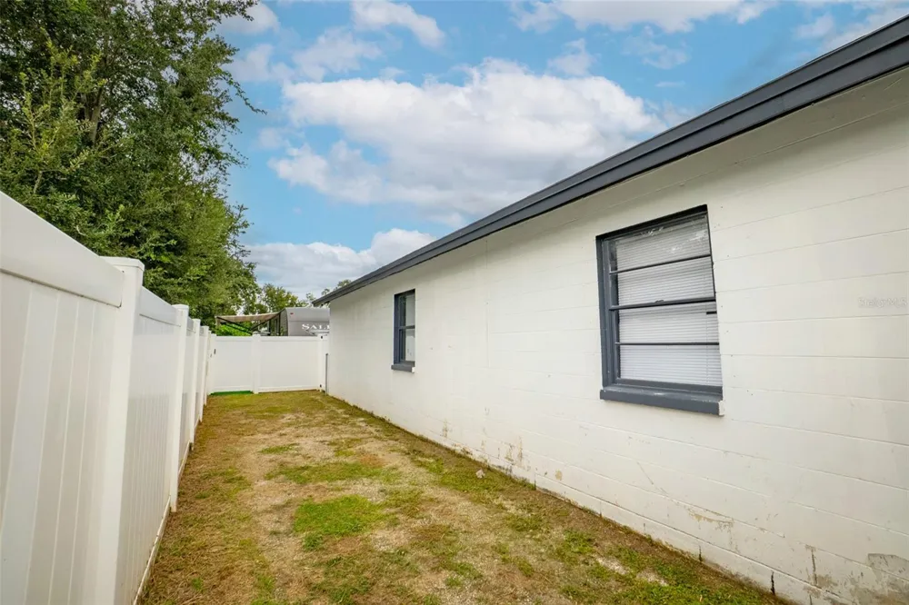 3414 E WILDER AVENUE Tampa, FL 33610