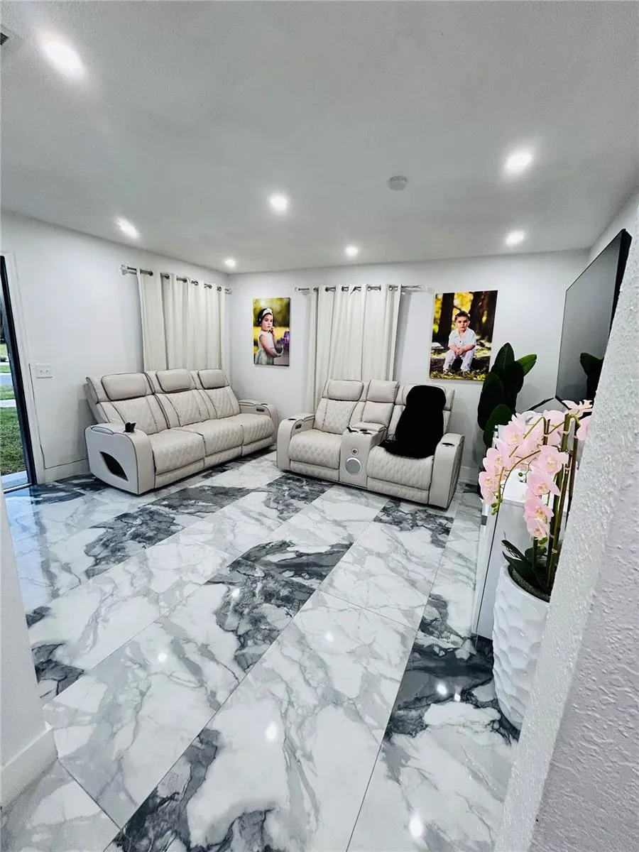 3414 E WILDER AVENUE Tampa, FL 33610