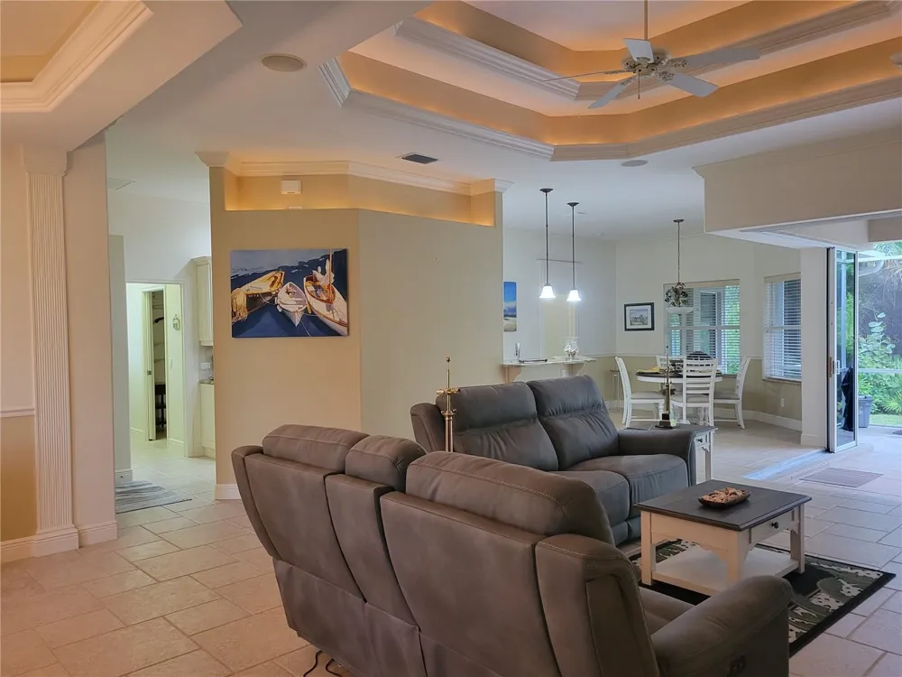 12 TEE VIEW COURT Rotonda West, FL 33947
