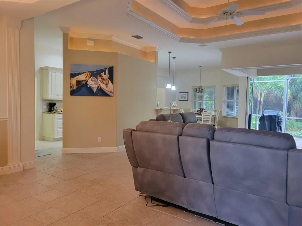 12 TEE VIEW COURT Rotonda West, FL 33947