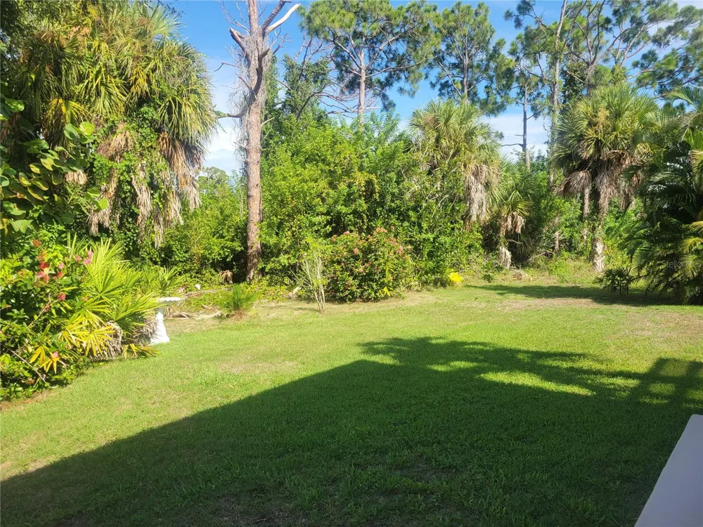 12 TEE VIEW COURT Rotonda West, FL 33947