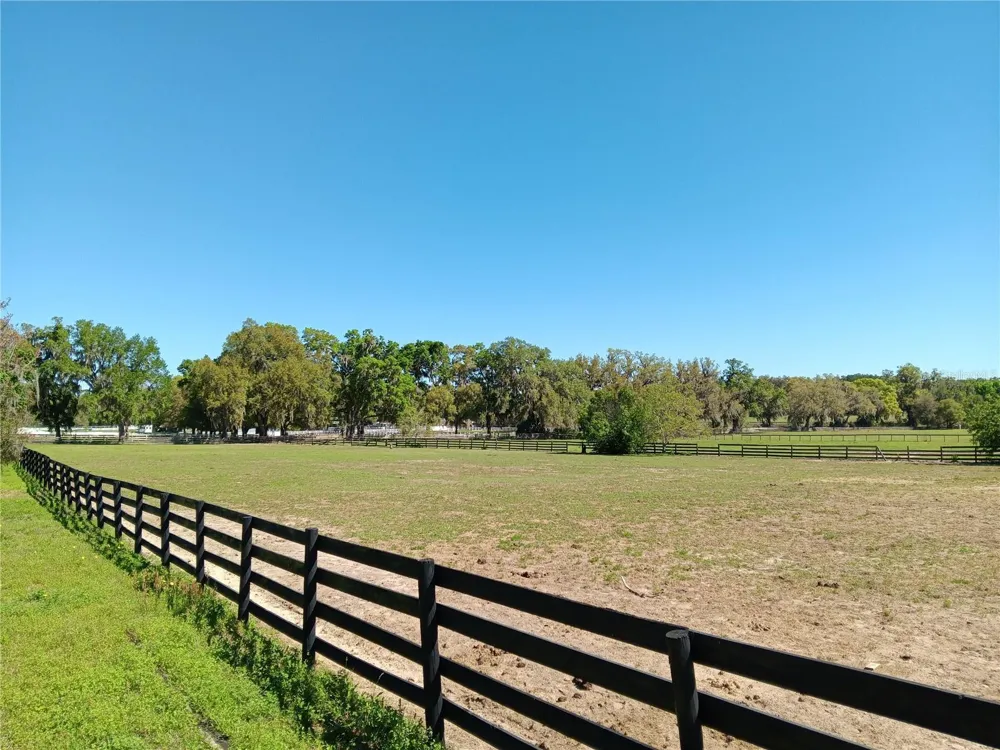 2630 NW 140TH STREET Citra, FL 32113