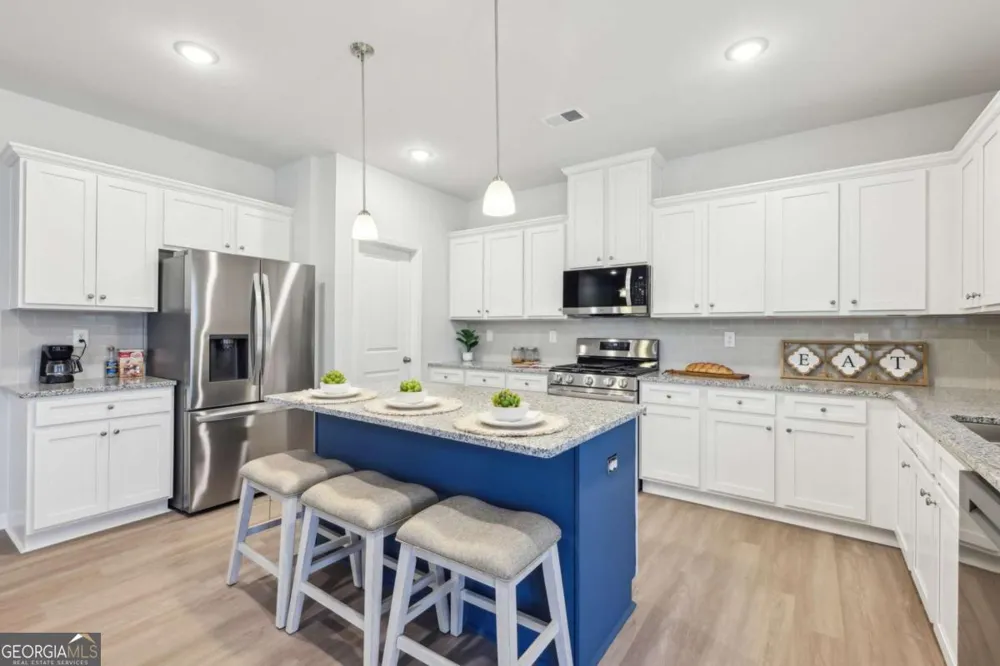 1321 Stephens View DR Loganville, GA 30052